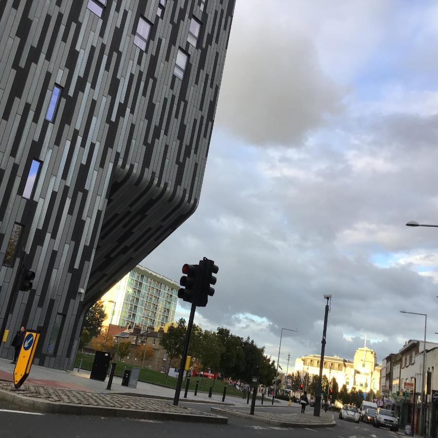 Residential Quarters, General Gordon Square Apartment London Luaran gambar